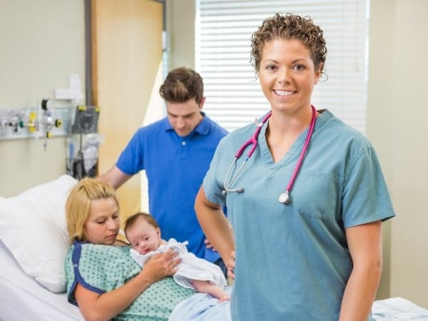 Reconversion infirmière : Devenir professionnel de l’allaitement